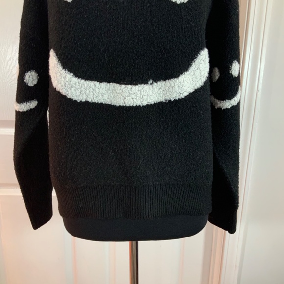 Smile Long Sleeve Smiley Face Black Sweater Size S/M - Picture 3 of 9